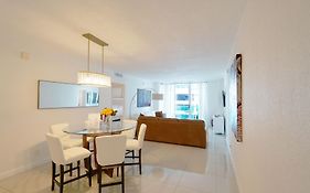 Hollywood Apartment By The Sea